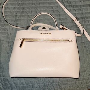Michael kors light pink purse